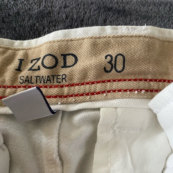 IZOD shorts - Picture 2 of 2